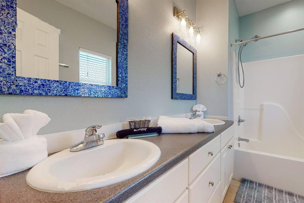 Eye-Catching Property W/ Picturesque Coastal Views Gulf Shores Luaran gambar